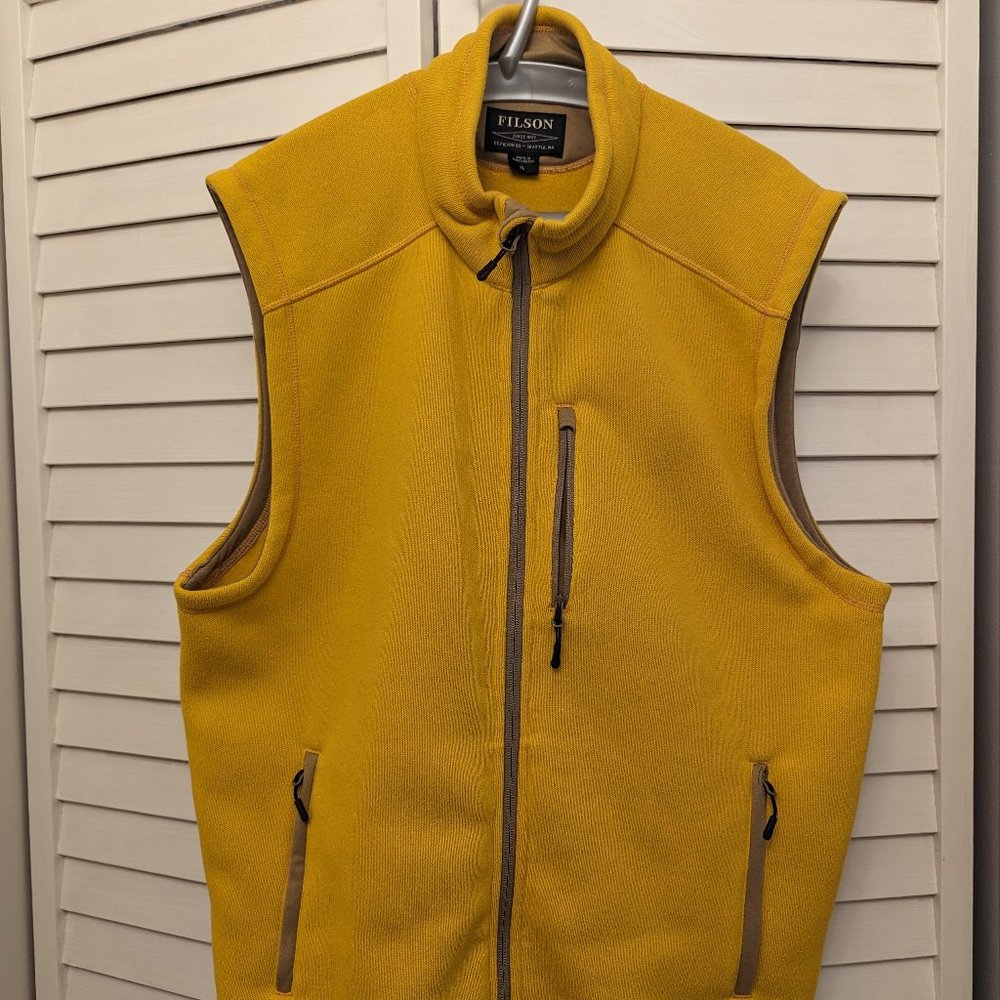 Filson Ridgeway fleece vest. XL